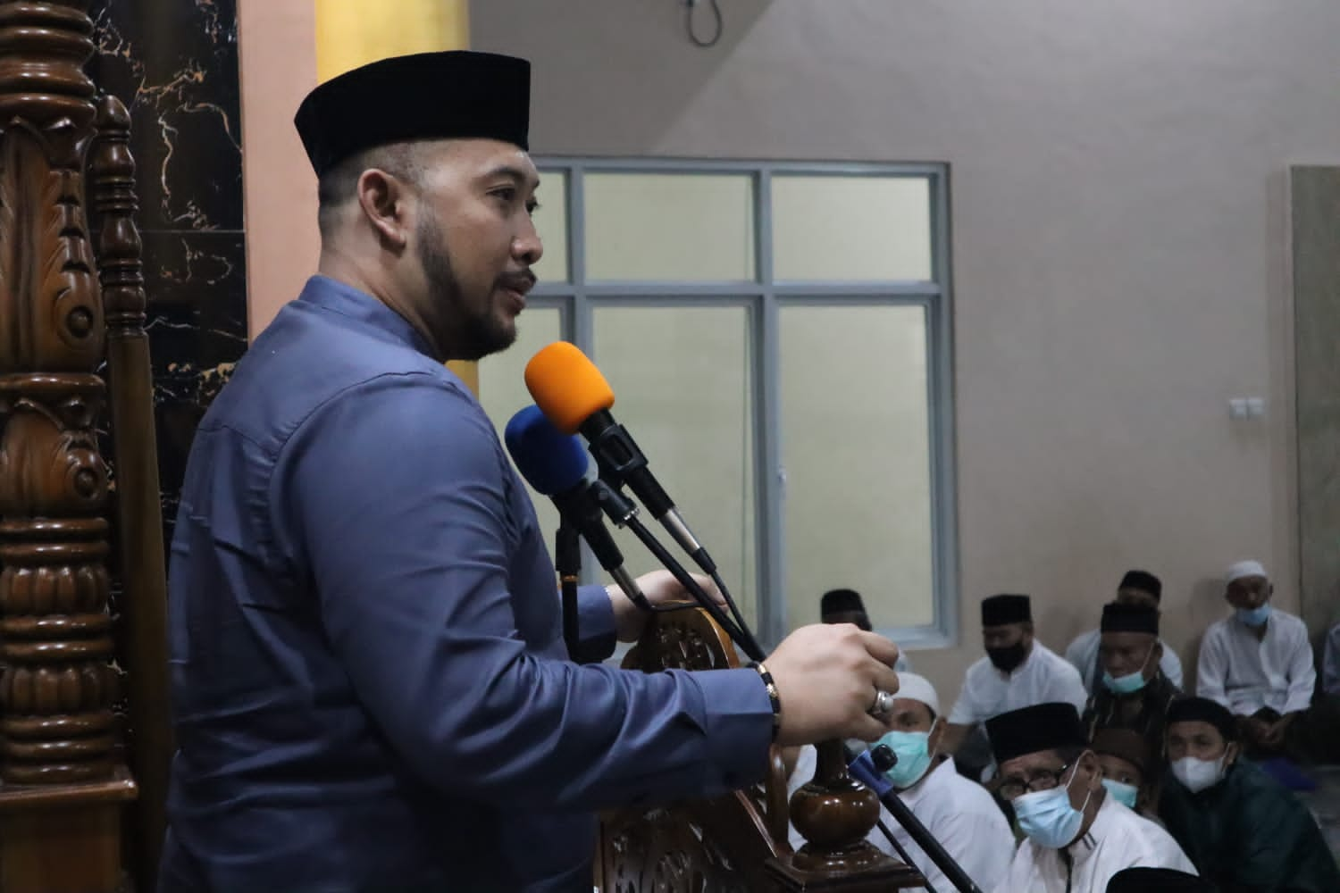 Gambar Tripika Kecamatan Panakkukang Safari Ramadan Di Masjid Hajar Aswad Tello Baru, Serahkan Piagam Kepada Juara Lomba Adzan