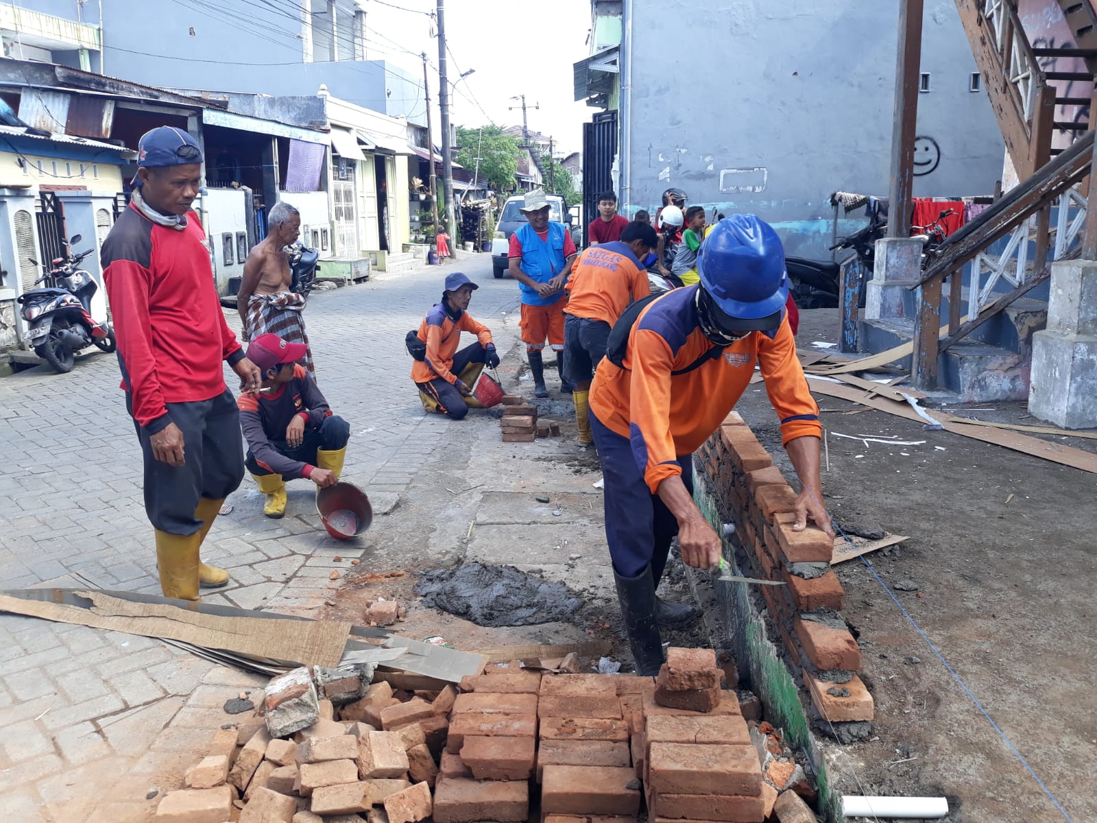 Gambar Serius Tangani Lorong Wisata, Camat Panakkukang Rehab Baruga Paropo